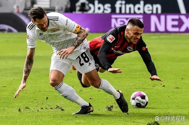 九游体育-今晚体能课后，法兰克福单刀错失备战英超，引发热议，年轻球员得到机会的简单介绍