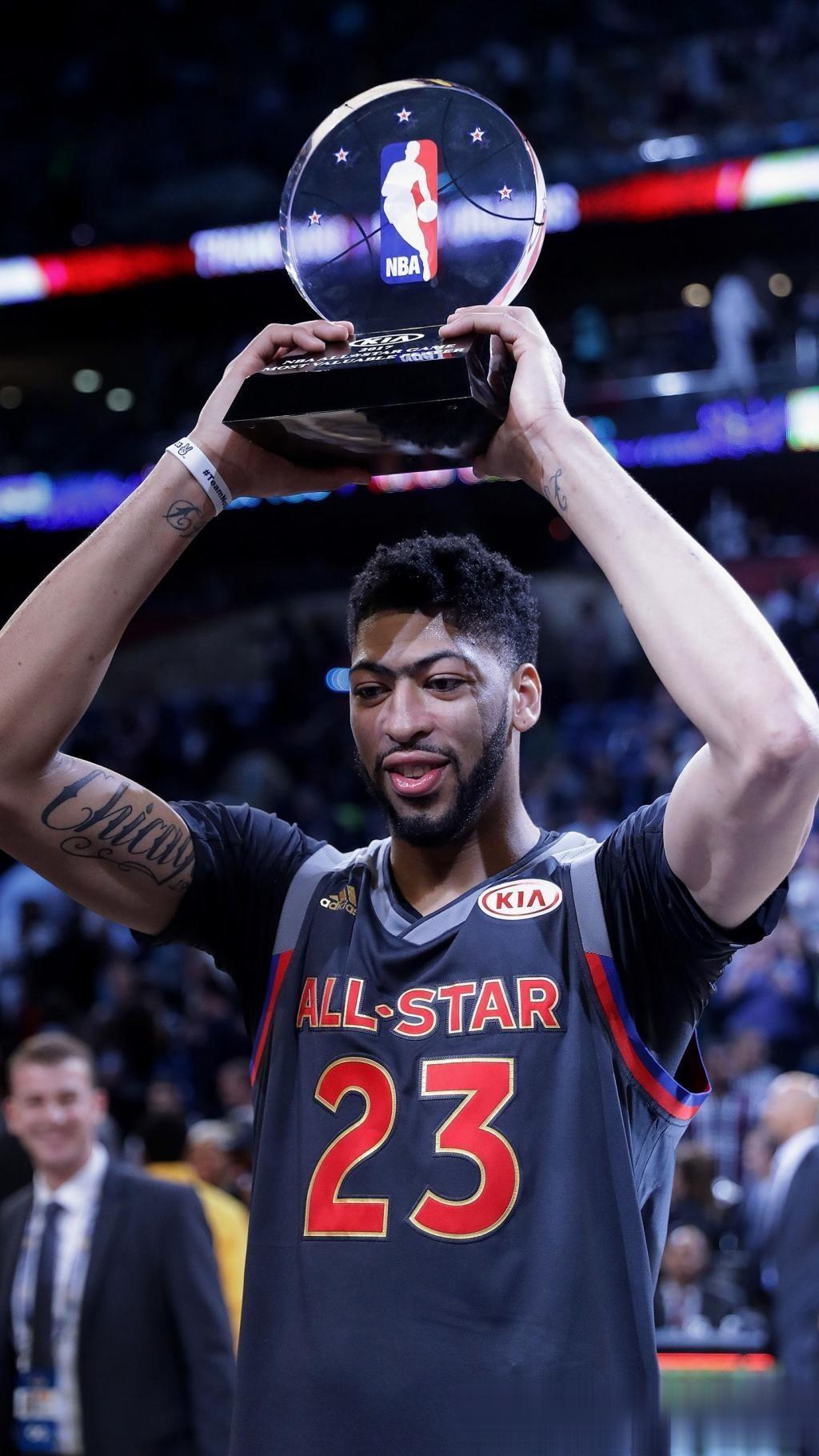 九游游戏-包含国际比赛日洛杉矶湖人调整名单以备欧联，更衣室发声环节打磨，话题不断，球队文化再被提及的词条