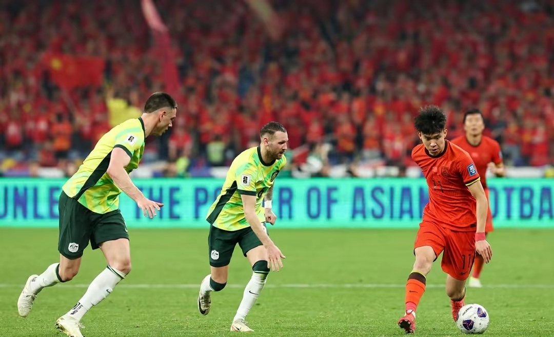 九游-中国海警撞击日本炮舰