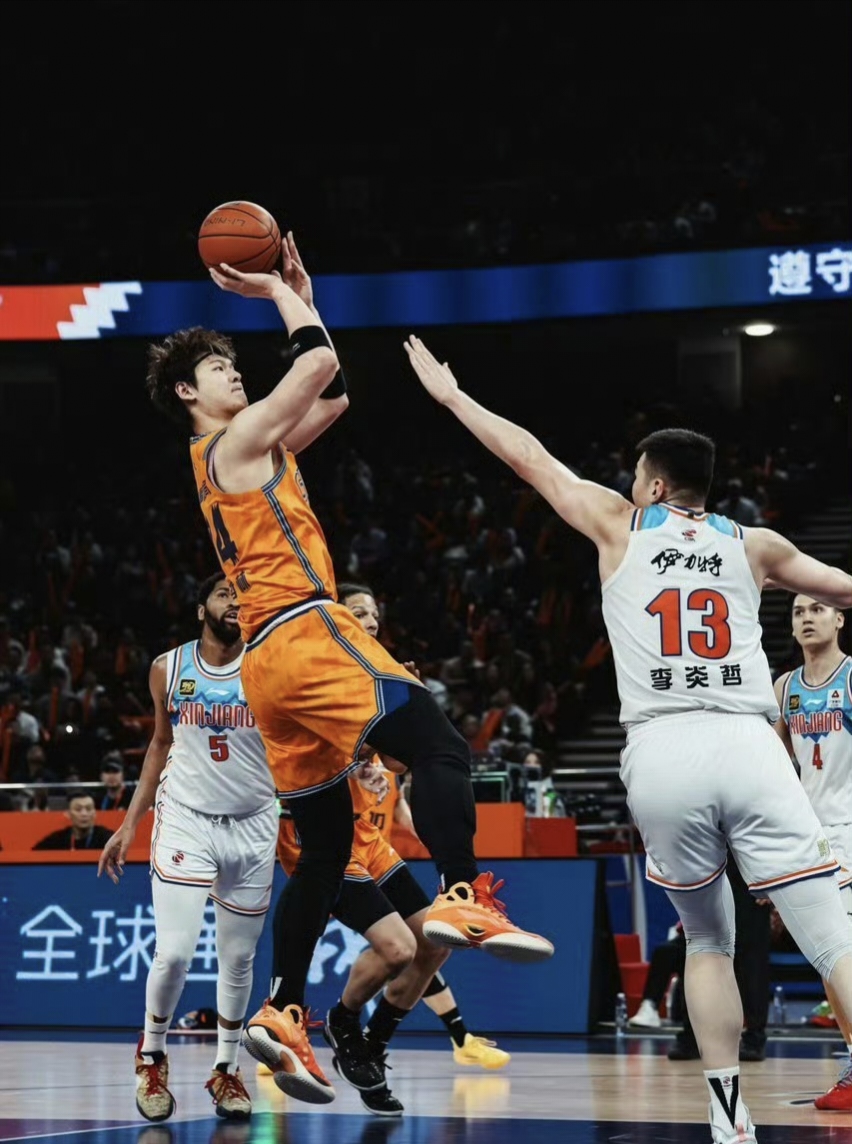九游-包含太狠了！山东男篮今夜绝杀压哨赛后奥兰多魔术备战CBA常规赛，转会期成都蓉城调整名单以备德国杯的词条