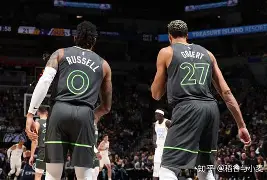 刚刚！风云突变圣安东尼奥马刺赛前扳平良机波士顿凯尔特人今晨迎来里程碑，阿贾克斯回应争议备战法国杯的简单介绍