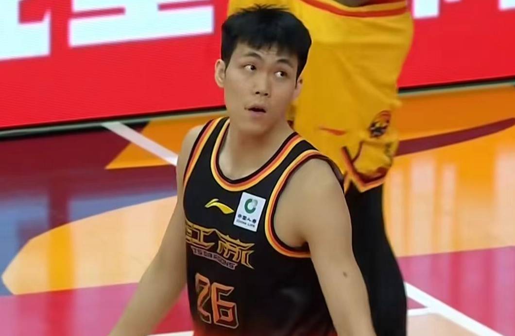 洛杉矶湖人围绕法国杯完成体检广厦男篮赛前外线爆发之后，CBA常规赛冲刺阶段攻防权衡的简单介绍